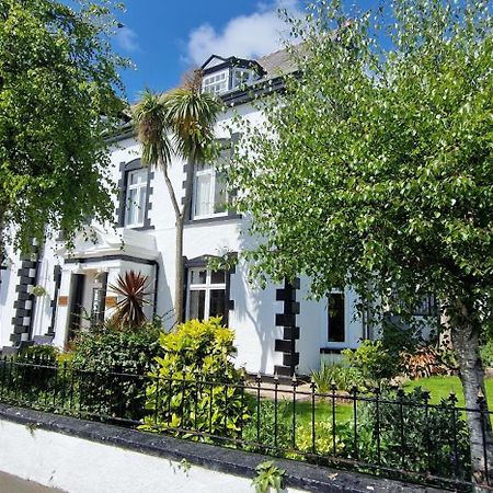Holcombe House Guest House ランディドノー エクステリア 写真