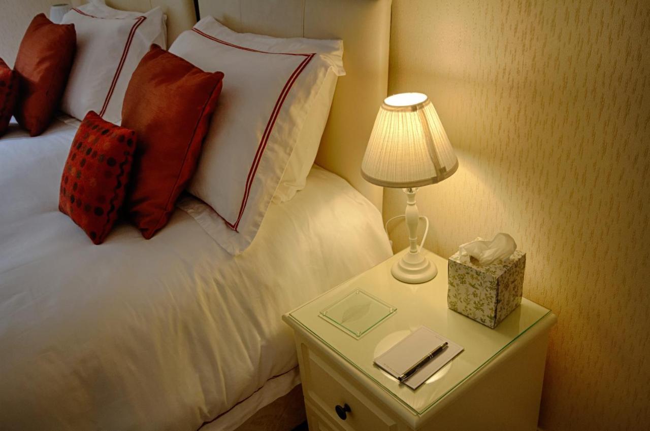 Holcombe House Guest House ランディドノー エクステリア 写真