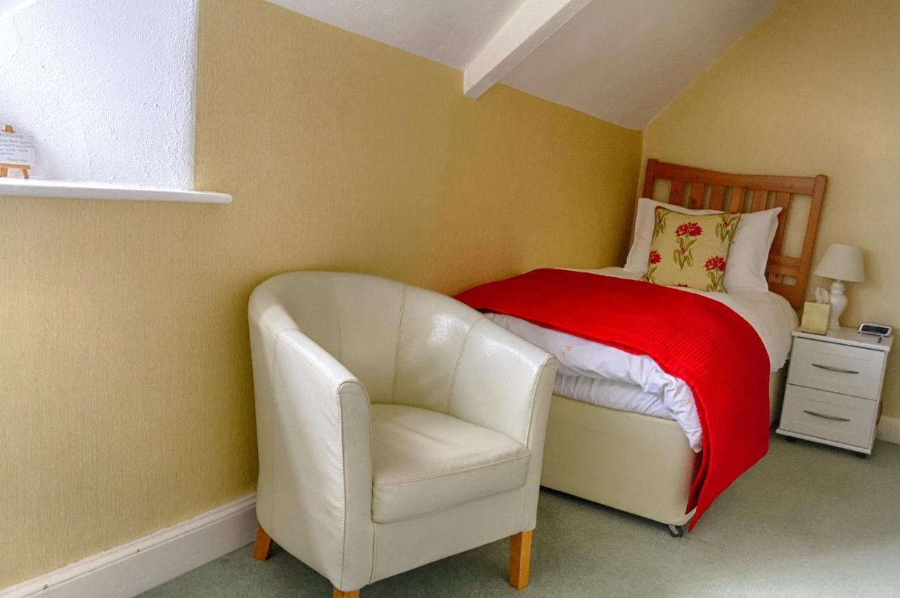 Holcombe House Guest House ランディドノー エクステリア 写真