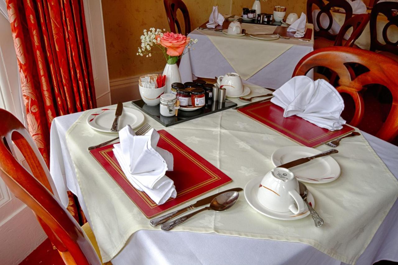 Holcombe House Guest House ランディドノー エクステリア 写真