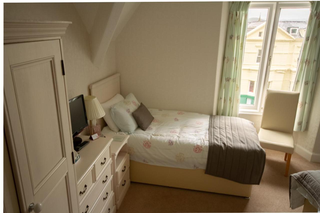 Holcombe House Guest House ランディドノー エクステリア 写真