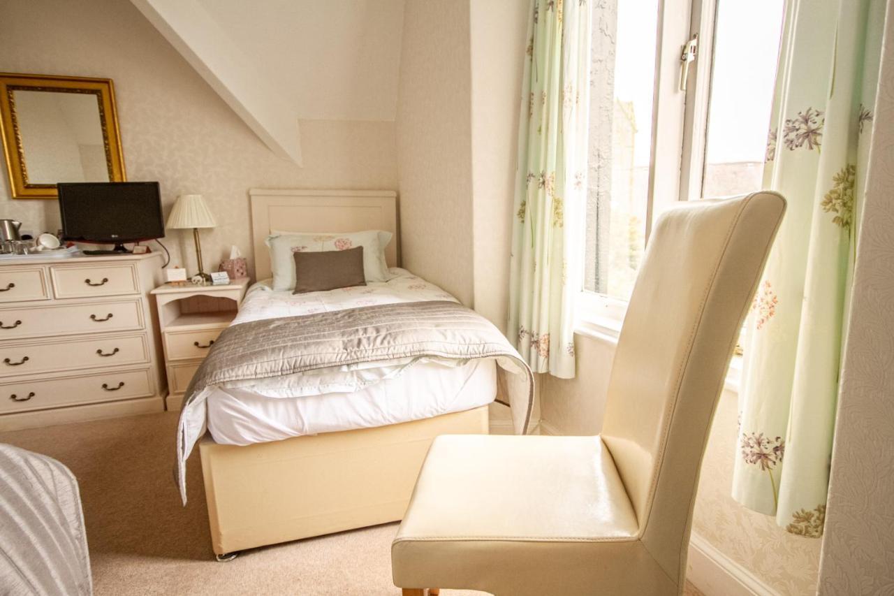 Holcombe House Guest House ランディドノー エクステリア 写真