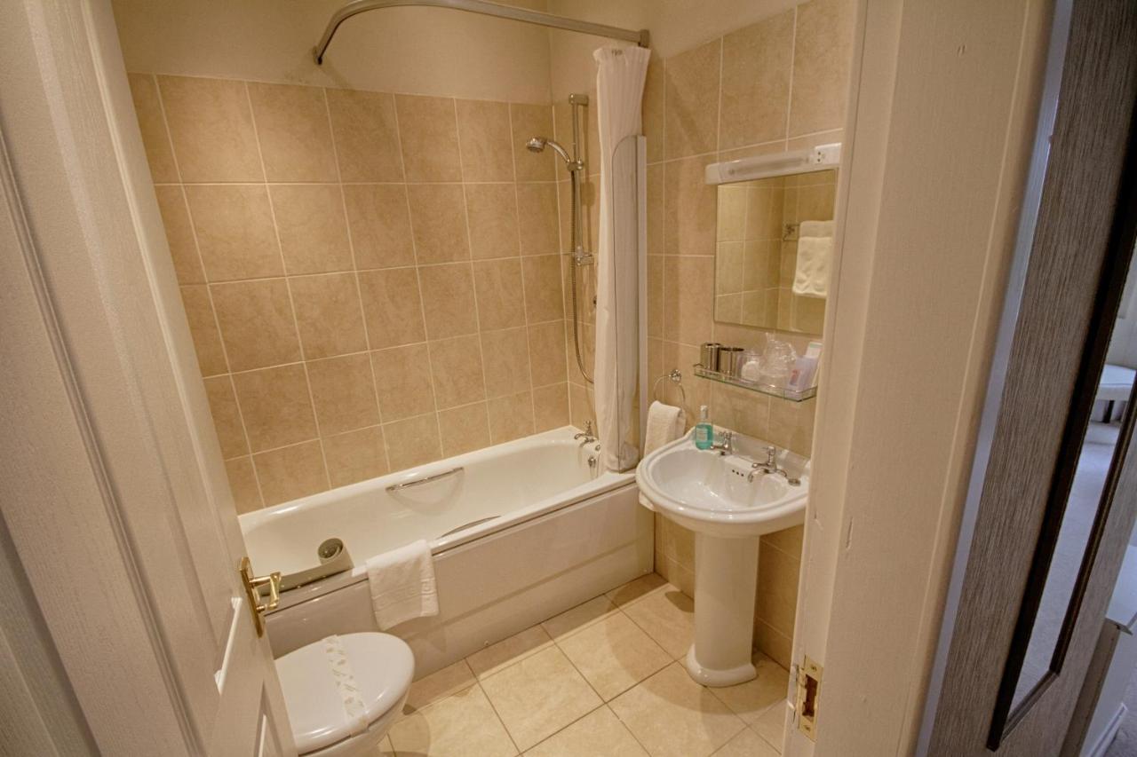 Holcombe House Guest House ランディドノー エクステリア 写真