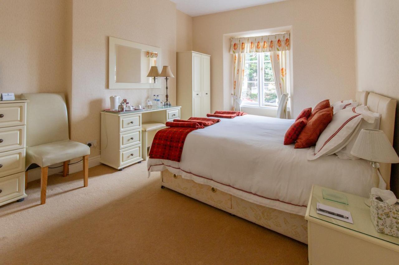 Holcombe House Guest House ランディドノー エクステリア 写真